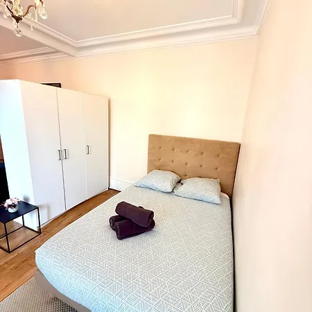 Apartman Tour Eiffel Chapu *