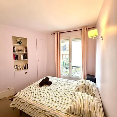 Tour Eiffel Chapu Párizs