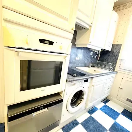 Tour Eiffel Chapu Apartman Párizs