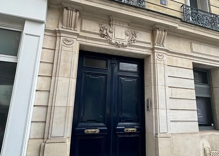 Tour Eiffel Chapu דירה *