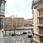 Tour Eiffel Chapu Apartment Paris